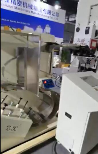 高速雙伺服送料機展會(huì )視頻